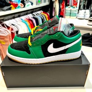 Jordan 1 Low SE "Malachite/Fire